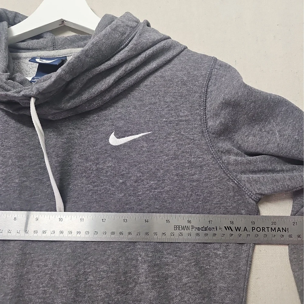 Nike Womens Medium Heather Gray Sportswear Club Fleece Funnel Neck Hoodie Cowl